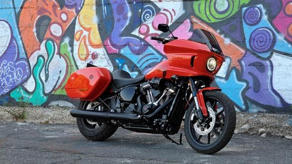Harley-Davidson Low Rider ST, potente e facile da guidare:  1.000 km con il V-Twin da 1.923 cc