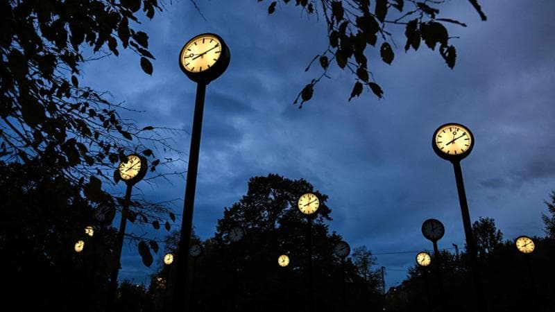 Stanotte torna l’ora solare. E’ la più naturale per l’organismo, ma rischia di sparire per sempre