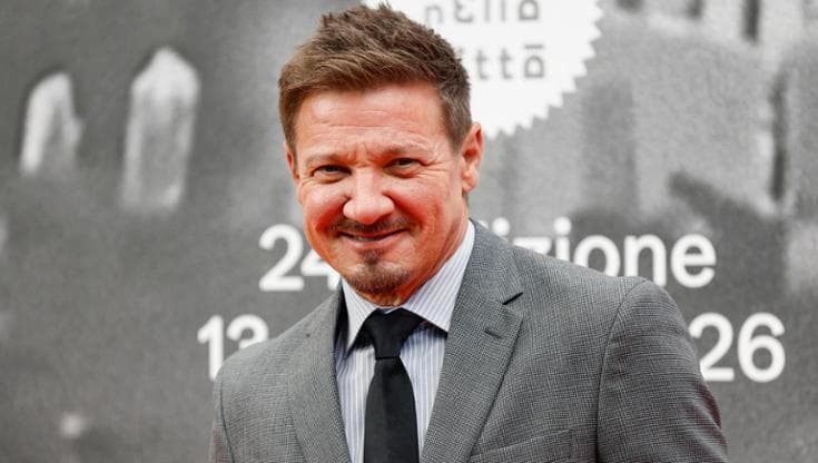 Jeremy Renner: “La vita dopo l’incidente: priorità a mia figlia. Avengers? I miei eroi sono ragazzi”