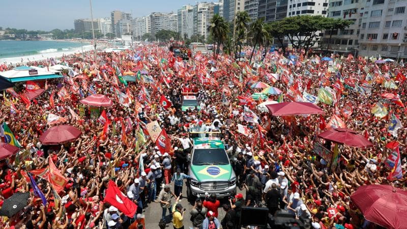 Brasile, oggi al ballottaggio: per i sondaggi Bolsonaro e Lula alla pari