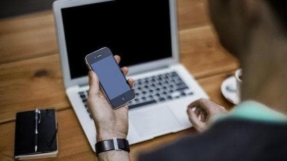 Opinioni sui social e rapporto di lavoro: fin dove arriva la libertà di espressione