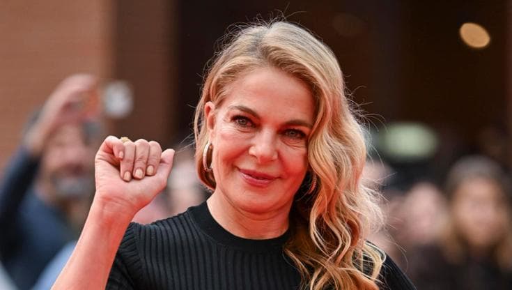 Claudia Gerini e le madri costituenti: “La loro lotta serve ancora”