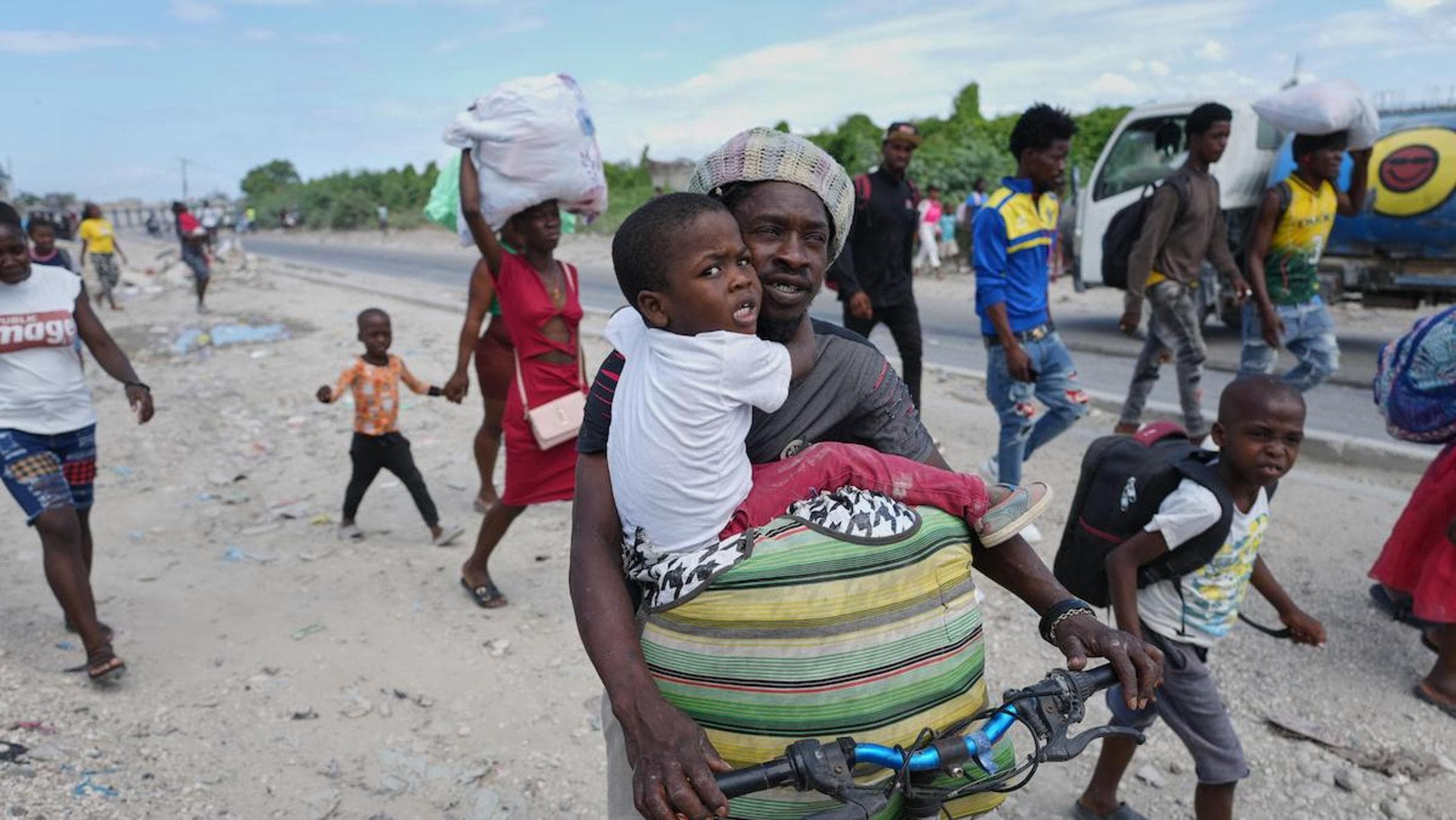 Haiti Faces Ongoing Displacement of Civilians Amid Gang Violence Haiti Faces Ongoing Displacement of Civilians Amid Gang Violence