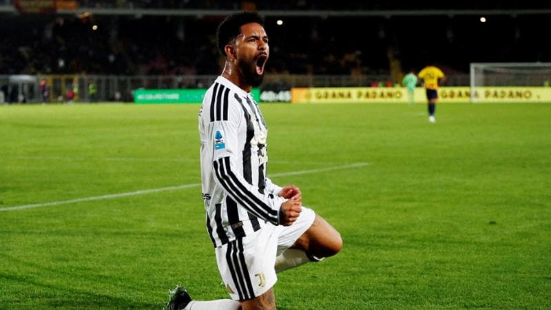 L'esultanza di Douglas Luiz