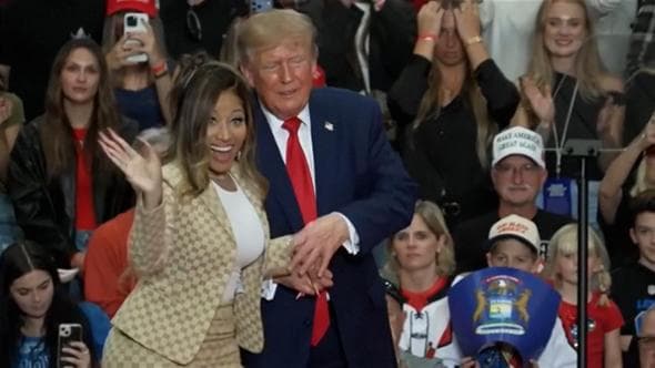 Trump senza freni: "Il 'lato B' di Nicki Minaj è da urlo, uno spettacolo"