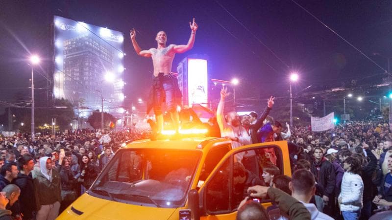 Serbia, dal crollo della pensilina alla vittoria: così il movimento degli studenti ha battuto Vucic