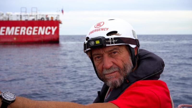 Migranti, Giovanni Soldini in missione nel Mediterraneo con Emergency. “Qui emergenza umanitaria”