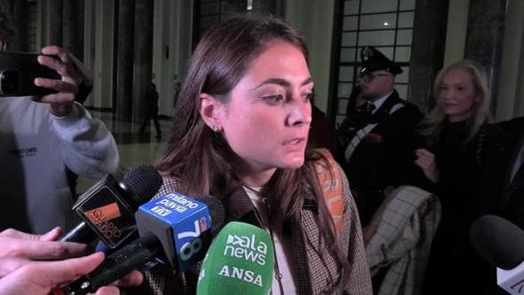 La sorella della vittima: “Spregevole trovarci l'assassino accanto senza manette“