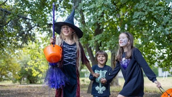 Halloween 2026, dai labirinti horror alle zucche: cosa fare nei parchi a tema con i bambini