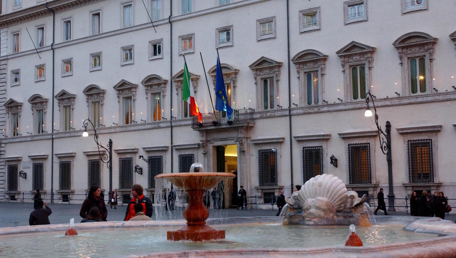 vertice con i partiti sulla manovra meloni non mi sfiancate dubbi della ue sull8217energia da Repubblica.it vertice con i partiti sulla manovra meloni non mi sfiancate dubbi della ue sull8217energia