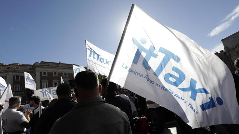 Taxi, sciopero nazionale il 15 dicembre contro il caro carburanti