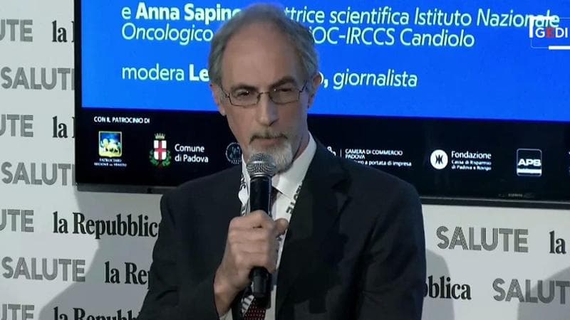 L’oncologo: “Il nuovo farmaco per il tumore al pancreas allunga la vita, ma le incognite sono tante”