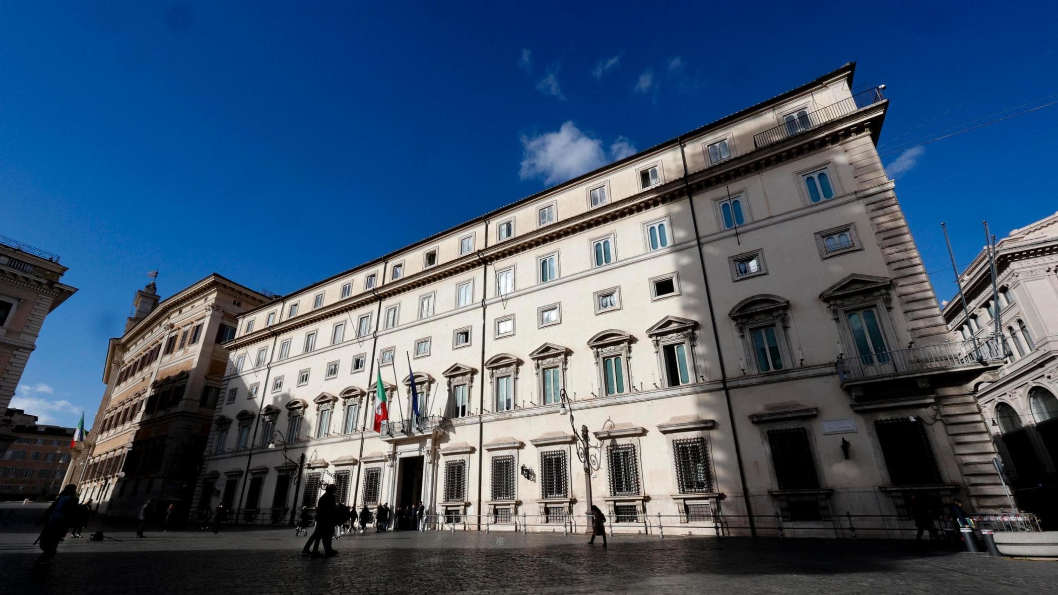 manovra in cdm il taglio irpef a 55mila euro l ipotesi di un aumento del contributo delle banche da Repubblica.it manovra in cdm il taglio irpef a 55mila euro l ipotesi di un aumento del contributo delle banche