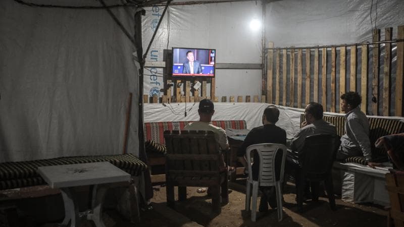 A Gaza la notte insonne davanti alla tv per seguire le elezioni: “Al risveglio la delusione” — Italy