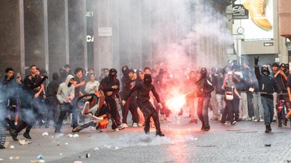 Scontri del 17 ottobre, 

l’allarme dell’intelligence 

ignorato dal Viminale 