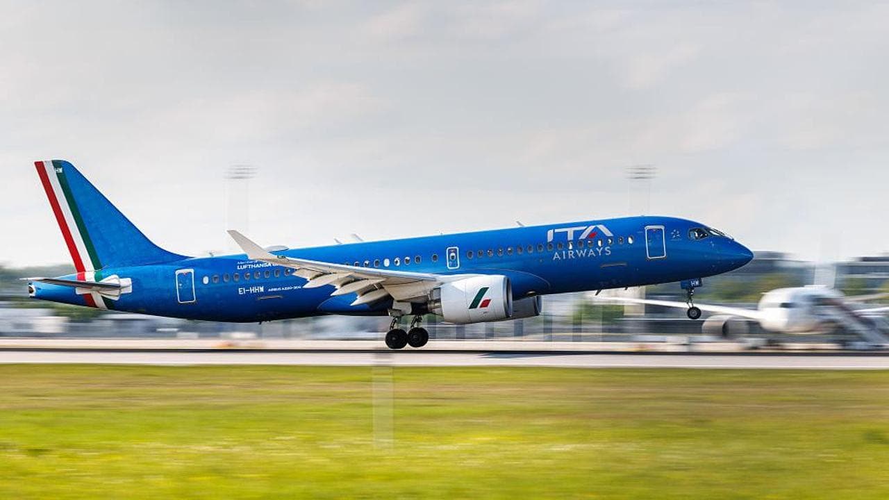 Ita Airways, 226 esuberi tra piloti, assistenti di volo e personale di terra: pesa anche l’IA