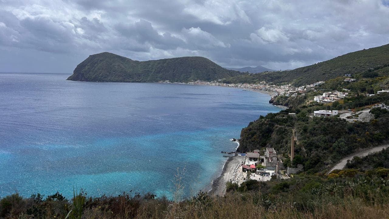 Lipari, fuori stagione. Storia, tradizione e grandi confinati: l'isola della memoria