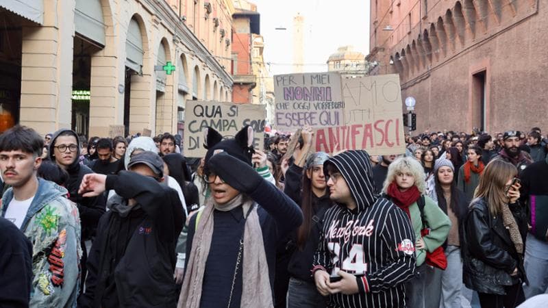 L’Italia scende in piazza: da Torino a Napoli, tutti i cortei di domani