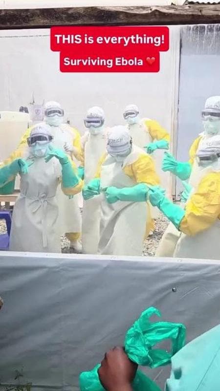 Congo, i medici festeggiano la guarigione del paziente dall'Ebola con canti e balli