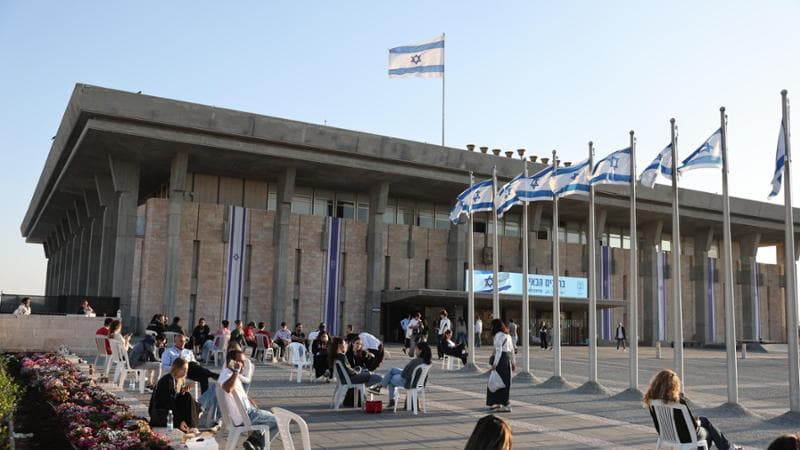 Israele, “soldi del Qatar per aumentare affluenza arabi”: commissione elettorale chiede un’inchiesta