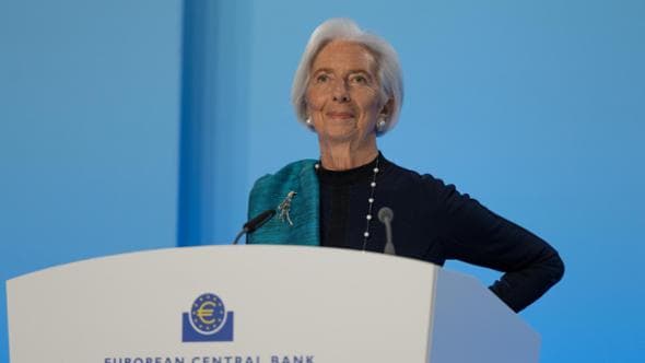 La Bce lascia fermi i tassi di interesse. Lagarde: “Shock energetico impatta su inflazione e Pil”