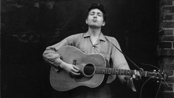 Bob Dylan, per sempre giovane: la mostra delle foto di John Cohen (che si potranno comprare)