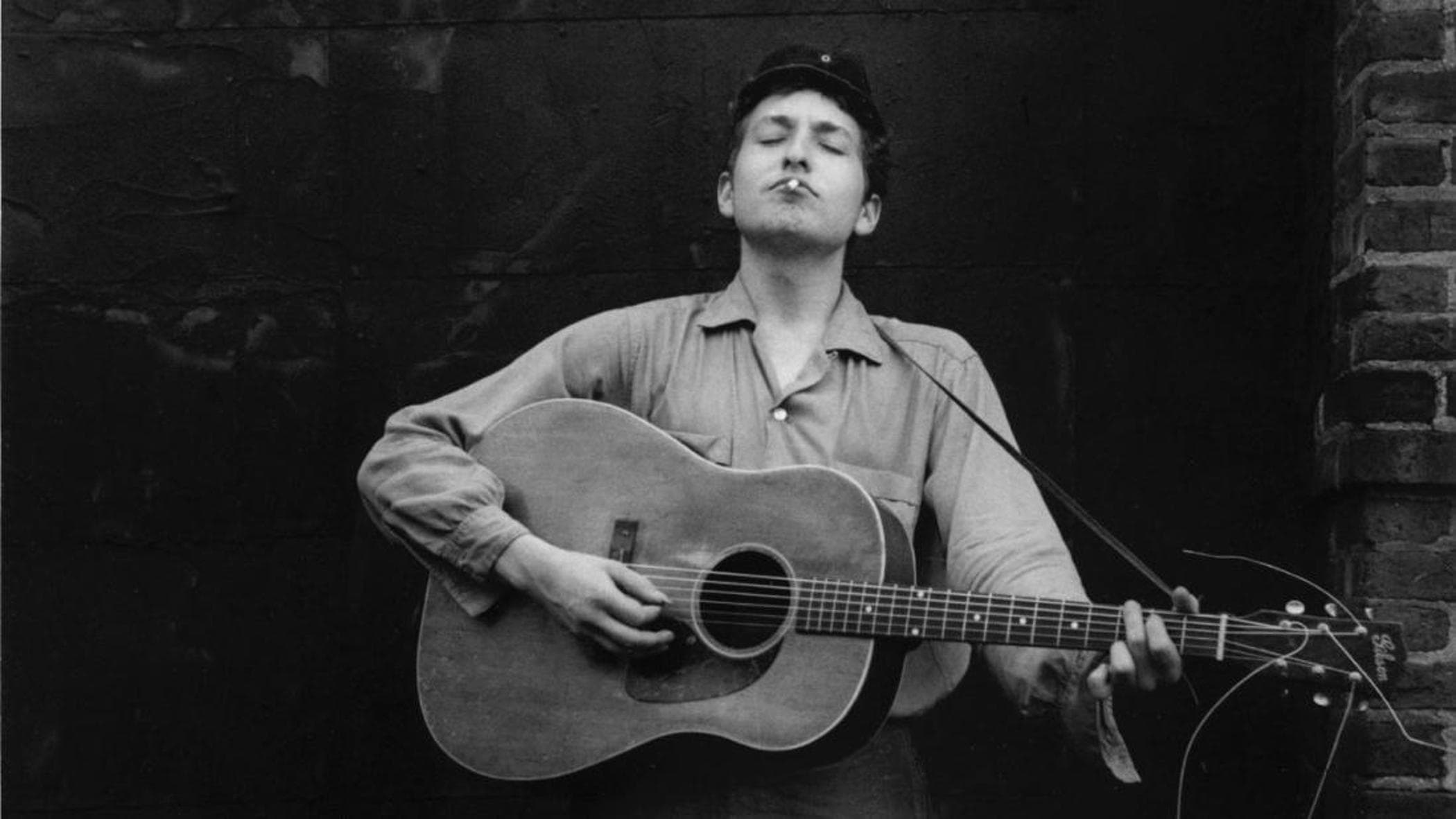 unseen and rare photos of a young bob dylan go on display and sale in rome da Repubblica.it unseen and rare photos of a young bob dylan go on display and sale in rome