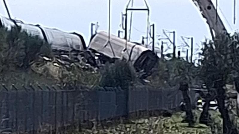 Disastro ferroviario in Spagna, adesso i dispersi sono 70. Oggi l’esito del Dna sulle due italiane