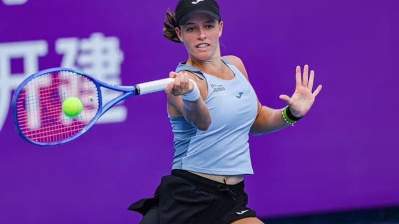 Tennis, il lutto non si può indossare se sei donna. Ma un abito da sposa sì