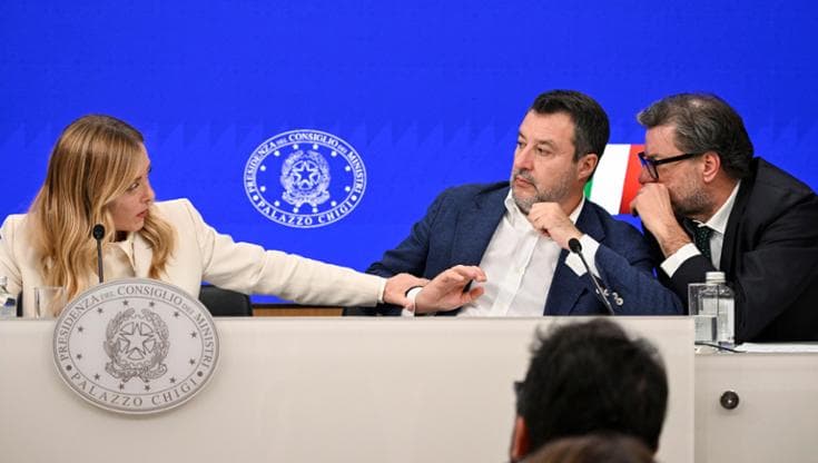 Taglio Irpef e bonus. Ecco la manovra che vale solo un anno