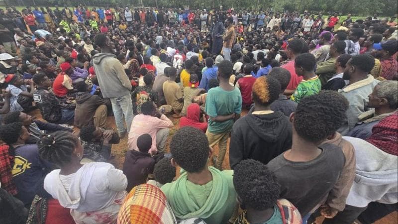 Kenya, 50.000 persone varcano la frontiera in fuga dalle violenze in Etiopia: “E ne arrivano altre”