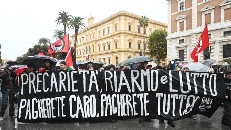 “Stop al riarmo e al caro vita”. Le voci di chi chiede un futuro