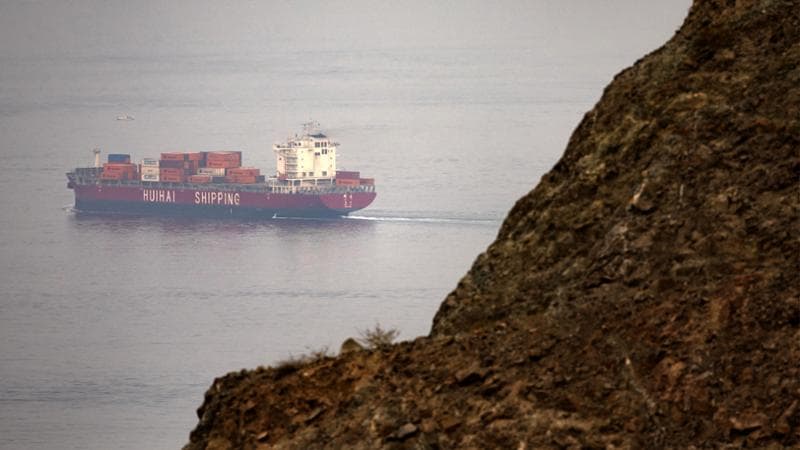 Guerra in Iran, le news di oggi. Colpita una petroliera nello Stretto di Hormuz