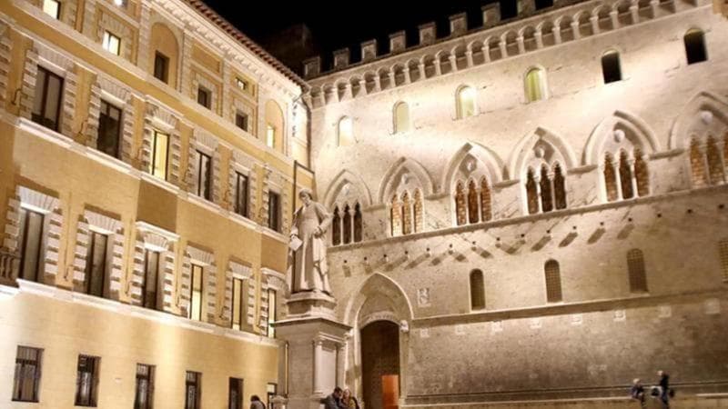 Intesa Sanpaolo-Mps in Borsa da metà novembre 

“Pronti all’Opa residuale su Mediobanca” 