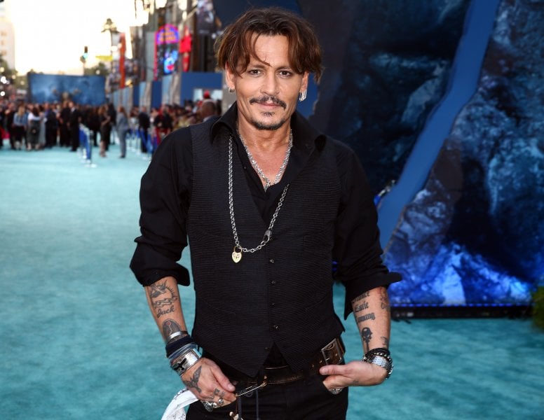 Johnny Depp compie 57 anni: tanti auguri al pirata di Hollywood - la  Repubblica