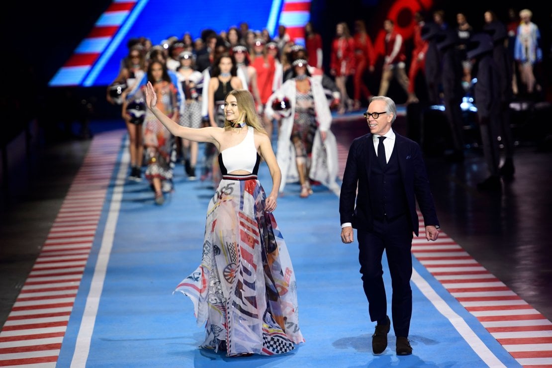 Tommy Hilfiger a Milano: show da 2.500 persone con Gigi Hadid - la  Repubblica