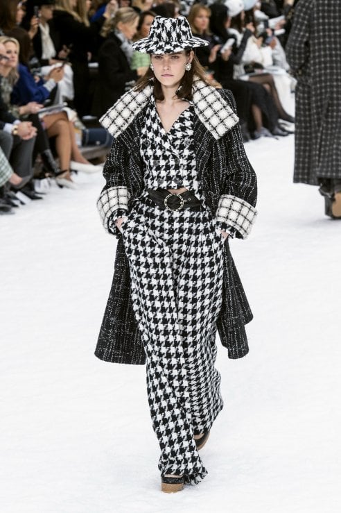 I pantaloni che porteremo tutte questo inverno: oversize e super comodi -  la Repubblica