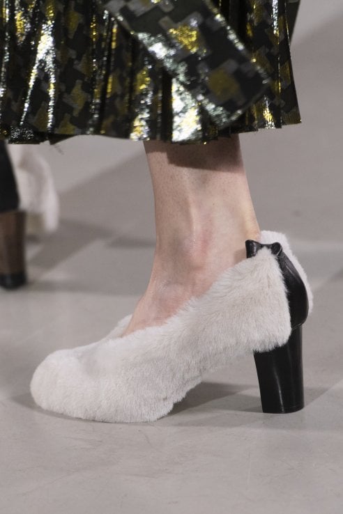 Le scarpe a punta tonda sono irresistibili - la Repubblica