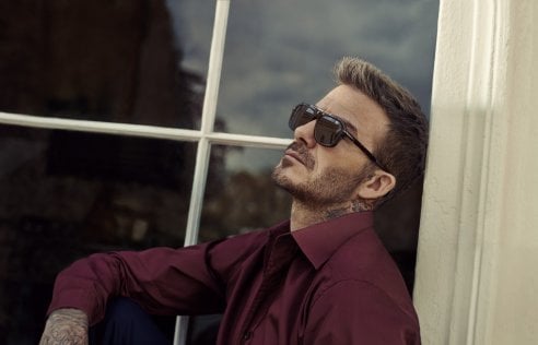 David Beckham mette la firma su una collezione di occhiali - la Repubblica