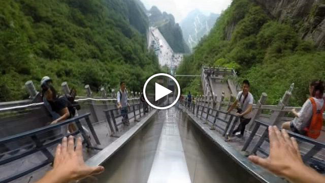 Cina Parkour Tra Le Montagne Di Avatar La Folle Discesa In