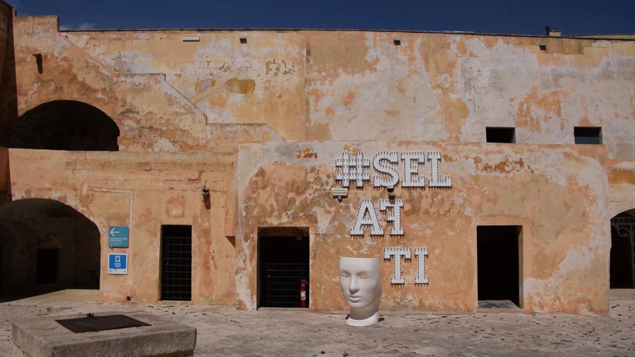 Selfati, la mostra a Gallipoli - La Stampa