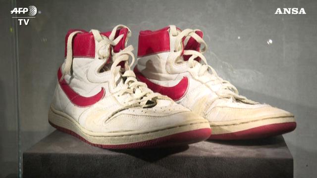 Michael Jordan Scarpe on Sale, UP TO 57% OFF | www.bravoplaya.com