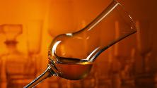 La nuova sfida della grappa. Pilzer: "Non è un distillato da uomini, basta pregiudizi"