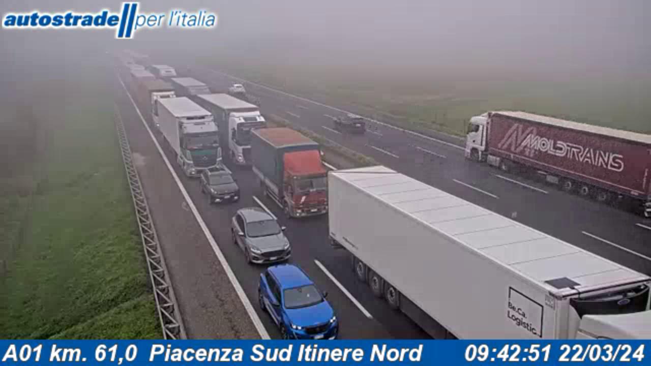Incidente in A1 a Piacenza, due morti e sei feriti: riprese dalla ...