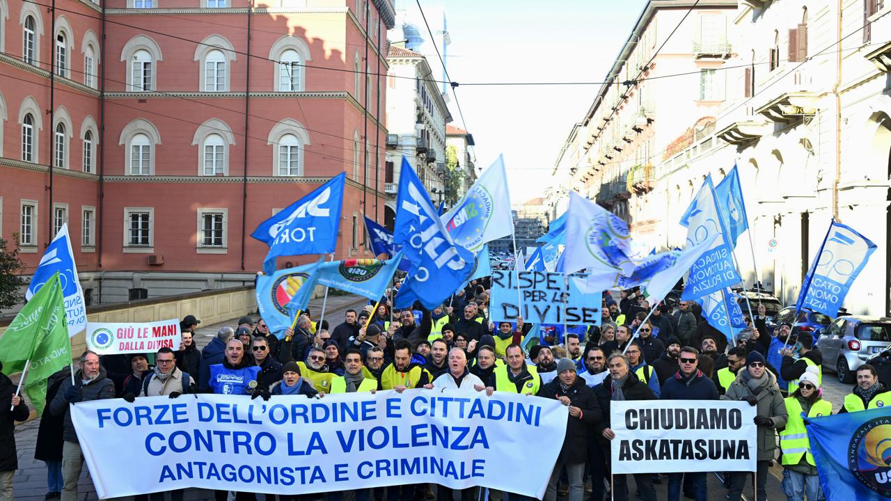 Carta delle Forze dell'Ordine, arriva il bonus per Forze Armate e Polizia. Importi e requisiti