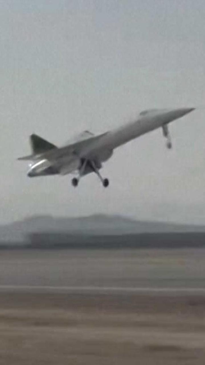 Boom Supersonic, il primo volo oltre la barriera del suono dell'erede ...