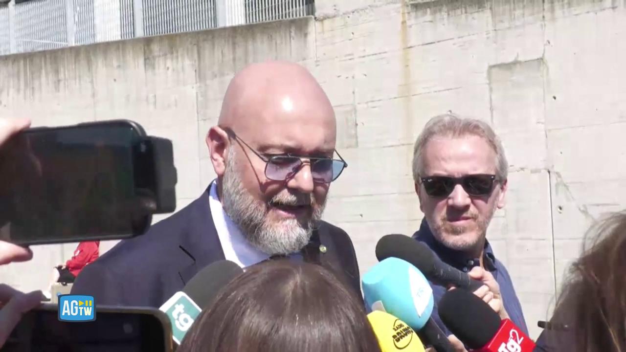 Il sindaco di Modena: 